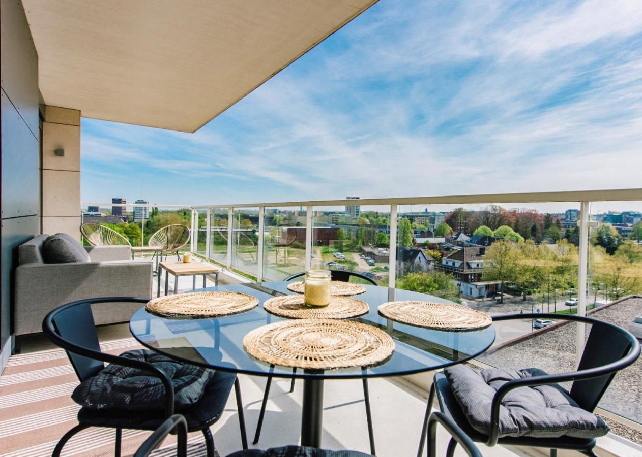 Shs Homes-Luxe Highrise, 2 Bedrooms, Kitchen, Free Parking, Stunning View, Large Tarrasse, Workspace Hasselt Exteriér fotografie