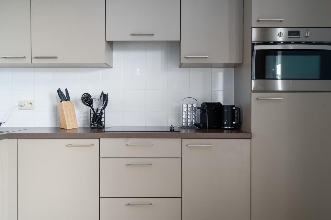 Shs Homes-Luxe Highrise, 2 Bedrooms, Kitchen, Free Parking, Stunning View, Large Tarrasse, Workspace Hasselt Exteriér fotografie